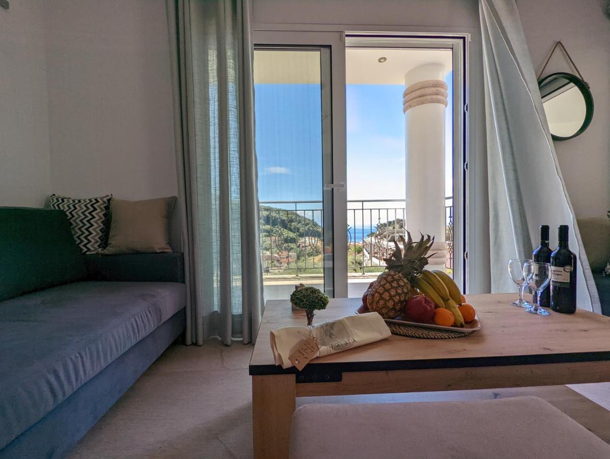 Natura Luxury Suites パルガ エクステリア 写真