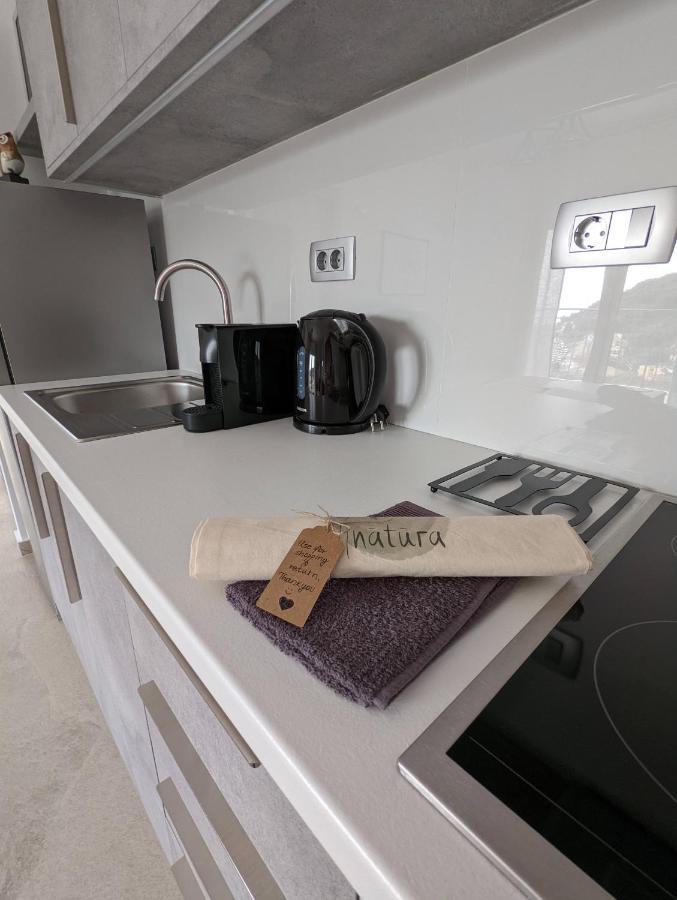 Natura Luxury Suites パルガ エクステリア 写真