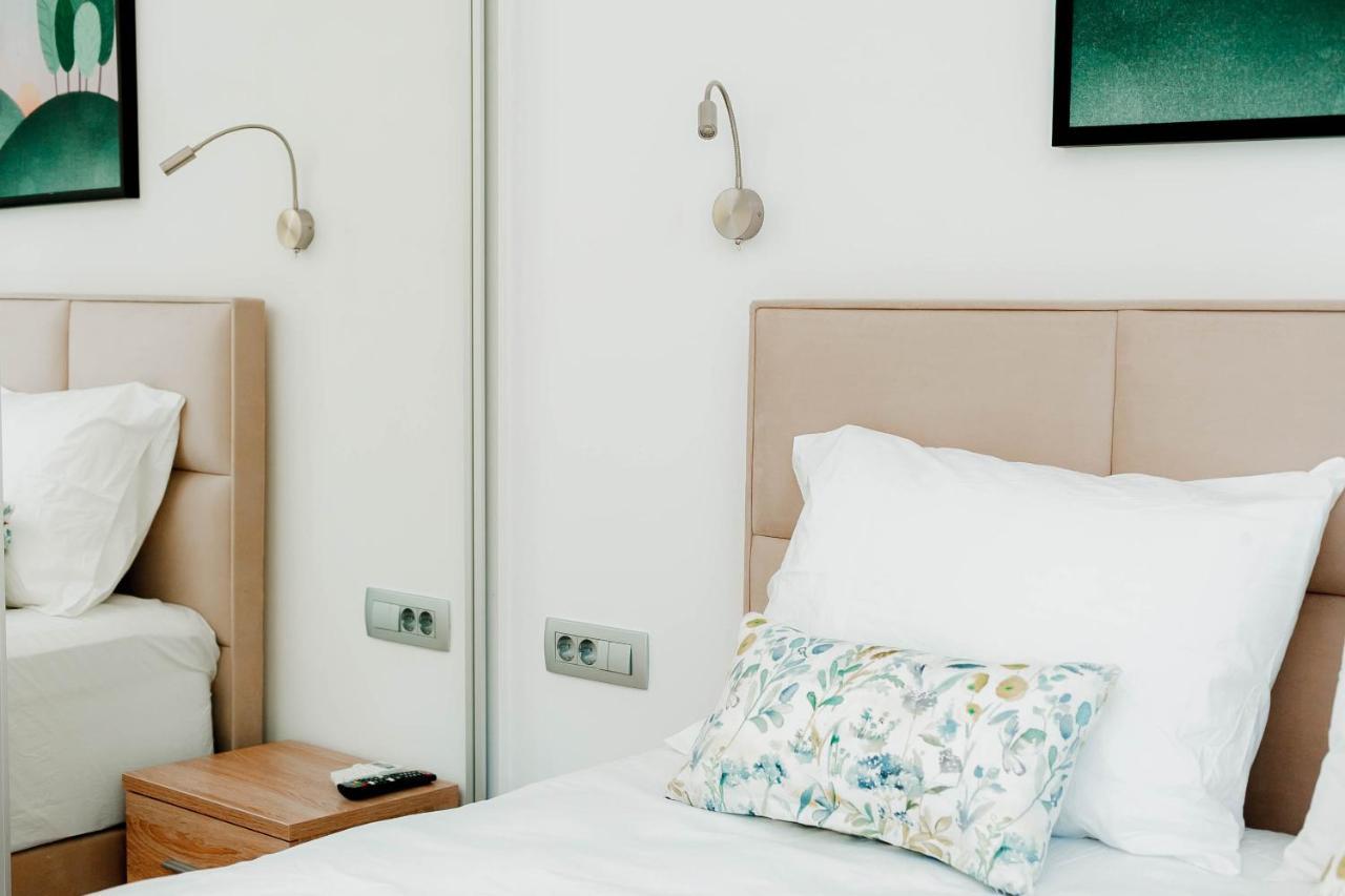 Natura Luxury Suites パルガ エクステリア 写真