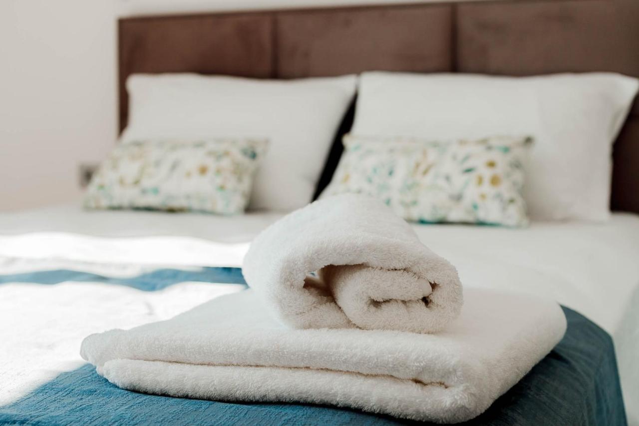 Natura Luxury Suites パルガ エクステリア 写真