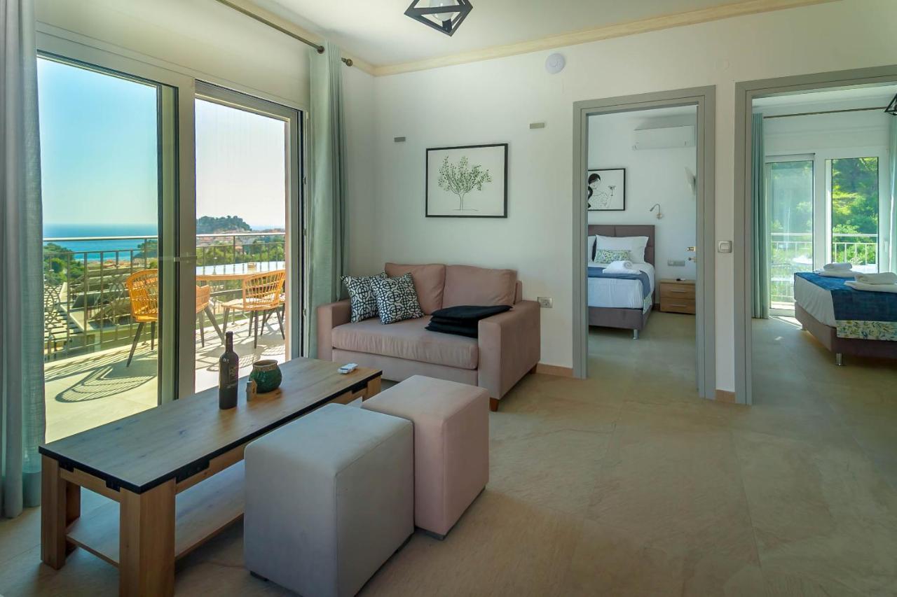 Natura Luxury Suites パルガ エクステリア 写真